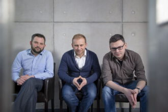 od lewej Grzegorz Rutkiewicz Michal Wroczynski Gniewosz Leliwa scaled 1