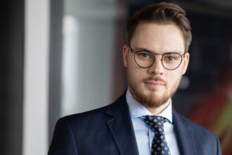 Micha? Brzezi?ski, Cushman and wakefield