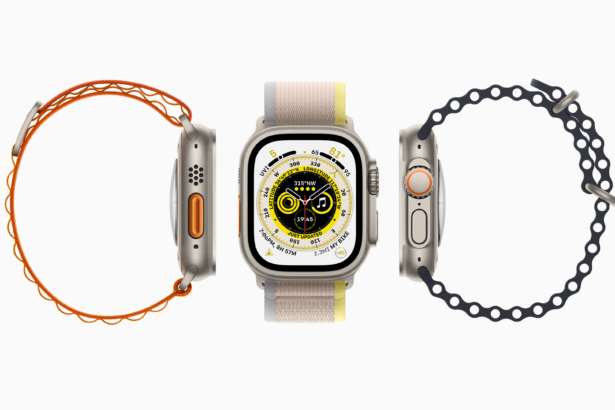 Apple Watch Ultra 3up hero 220907
