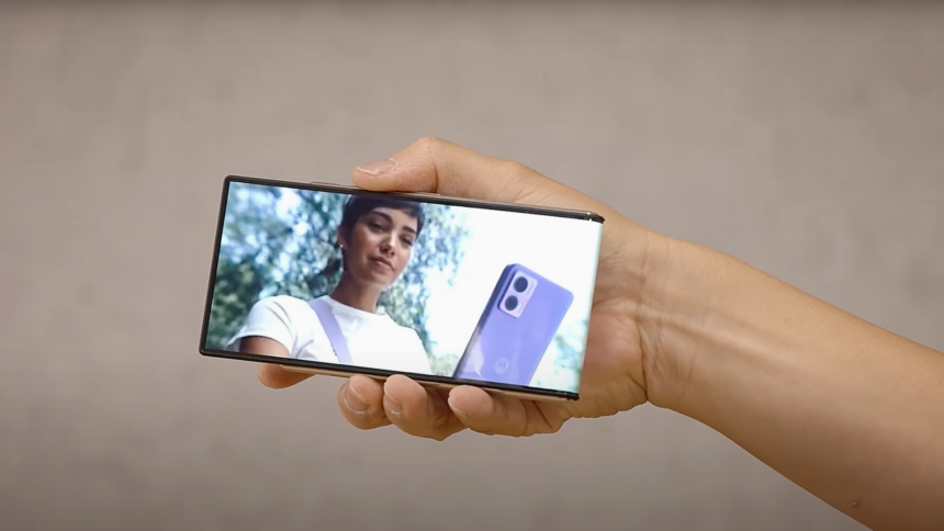 Motorola, smartfon zwijany