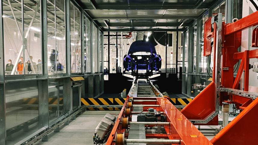 fabryka tesli, tesla