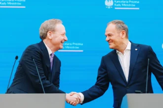Brad Smith, Microsoft, Donald Tusk