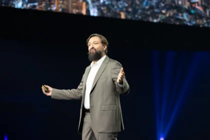 Oliver Tuszik, Prezes Cisco w regionie EMEA